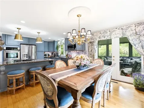 68 Captains Circle Tiverton RI 02878