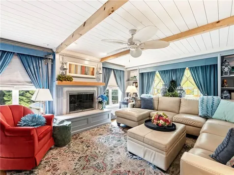 68 Captains Circle Tiverton RI 02878