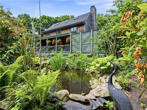 68 Captains Circle Tiverton RI 02878