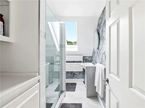 68 Captains Circle Tiverton RI 02878