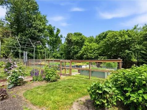 68 Captains Circle Tiverton RI 02878