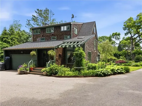 68 Captains Circle Tiverton RI 02878