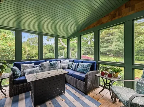 68 Captains Circle Tiverton RI 02878