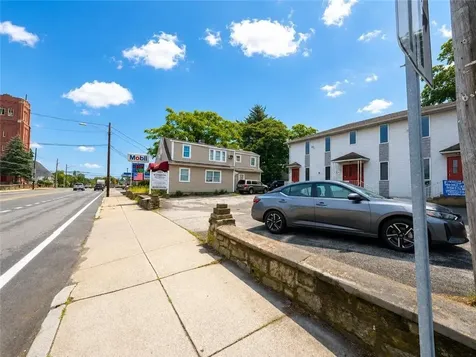 1302 Elmwood Avenue Cranston RI 02910