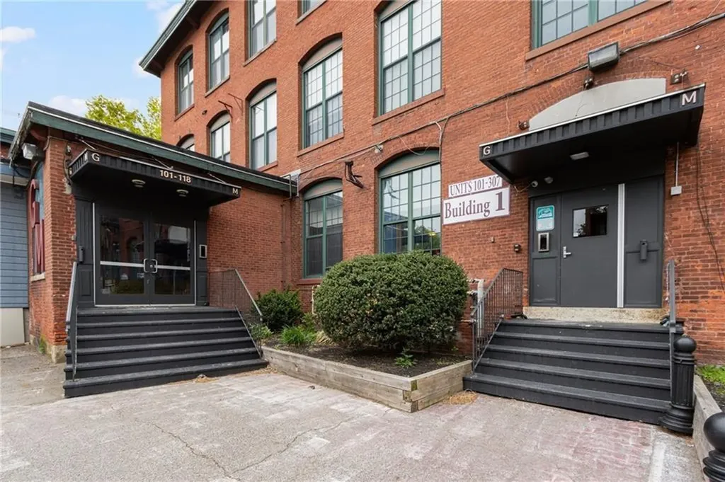 1117 Douglas Avenue North Providence RI 02904
