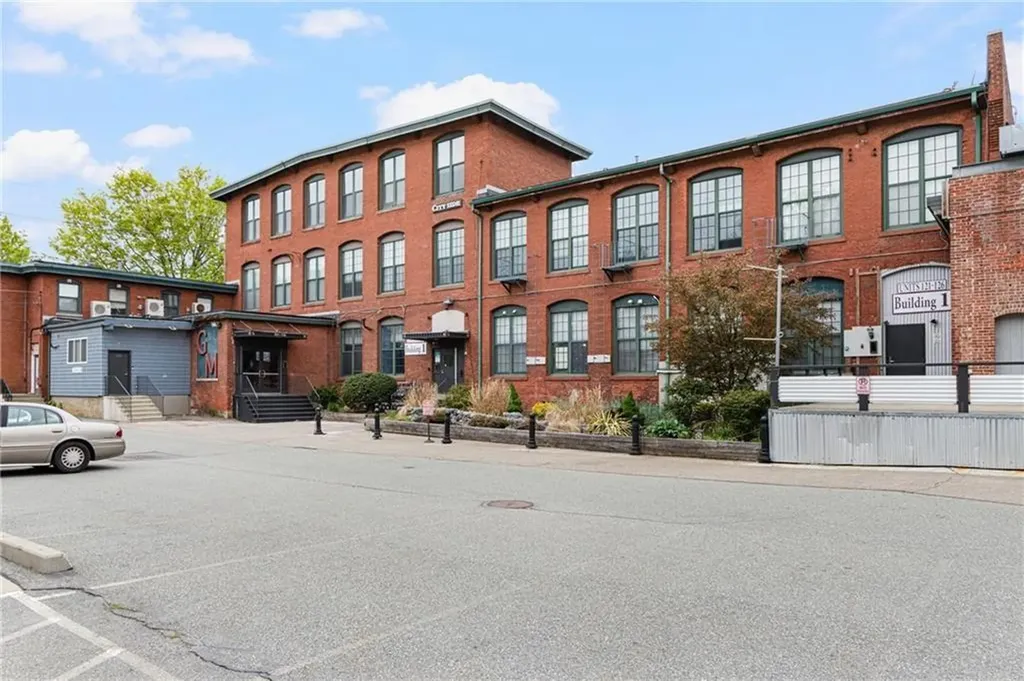 1117 Douglas Avenue North Providence RI 02904