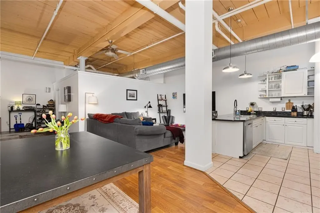 1117 Douglas Avenue North Providence RI 02904
