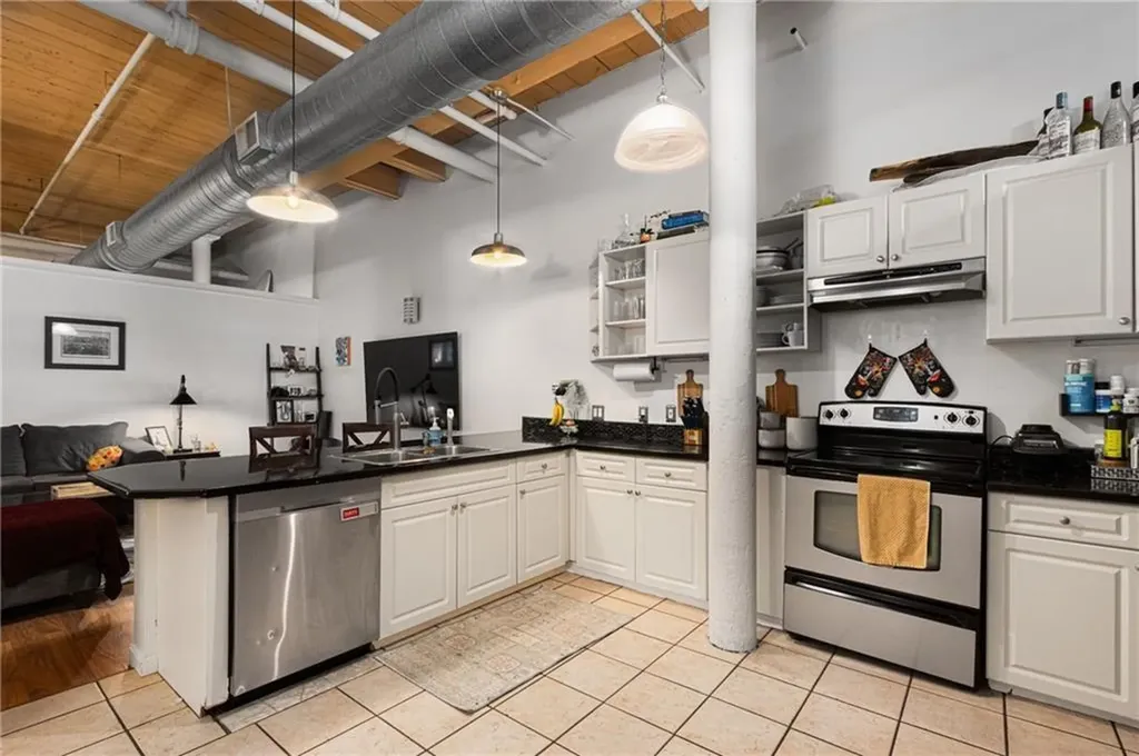 1117 Douglas Avenue North Providence RI 02904