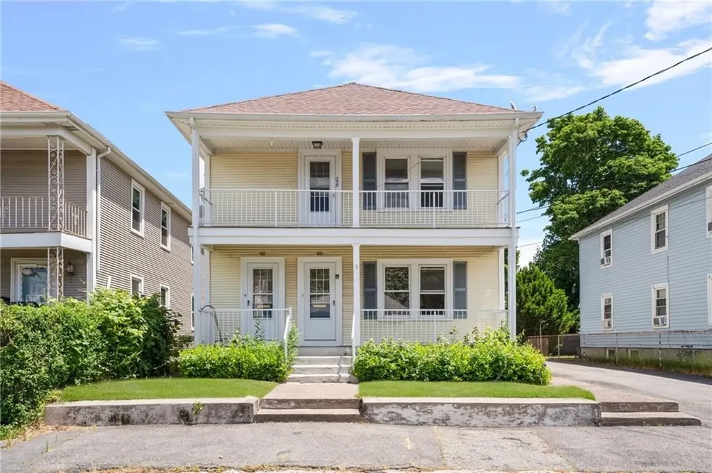 147 Tweed Street Pawtucket RI 02861
