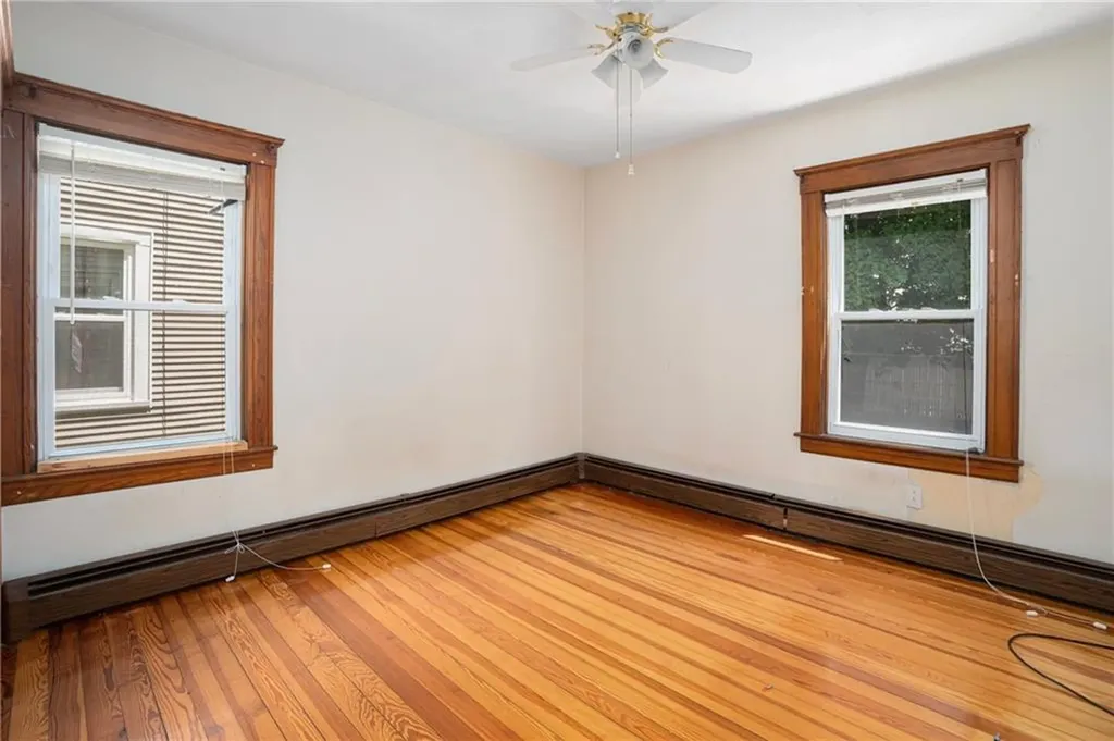 147 Tweed Street Pawtucket RI 02861
