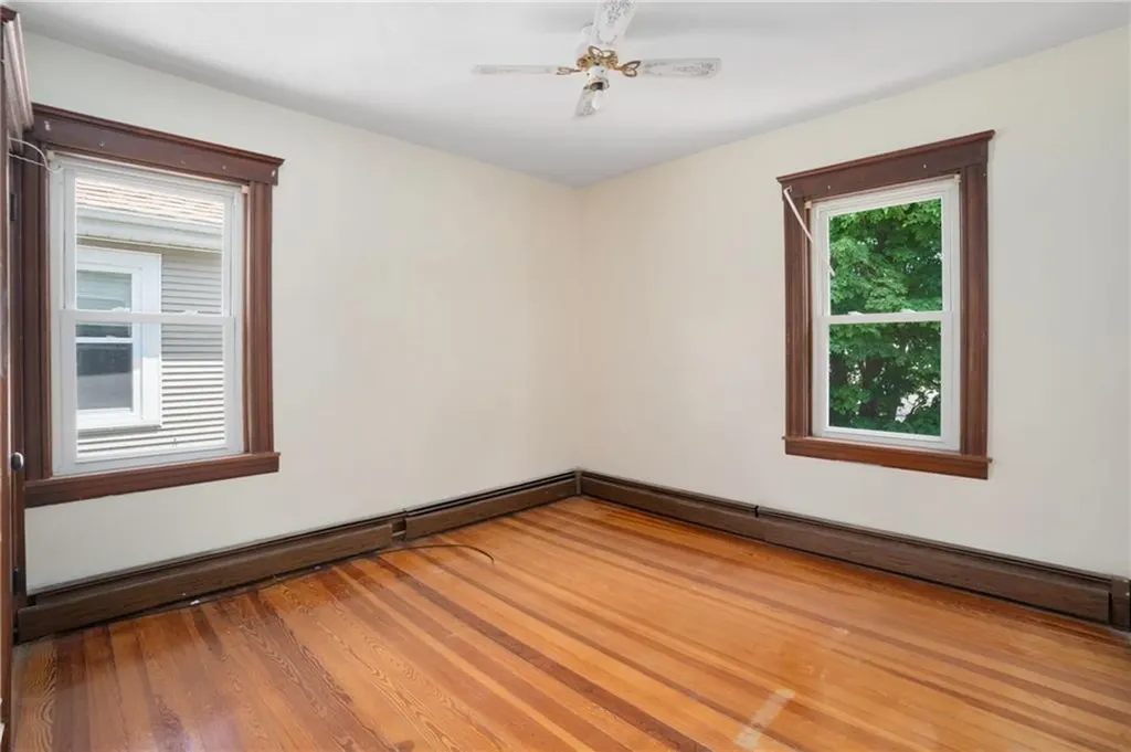 147 Tweed Street Pawtucket RI 02861