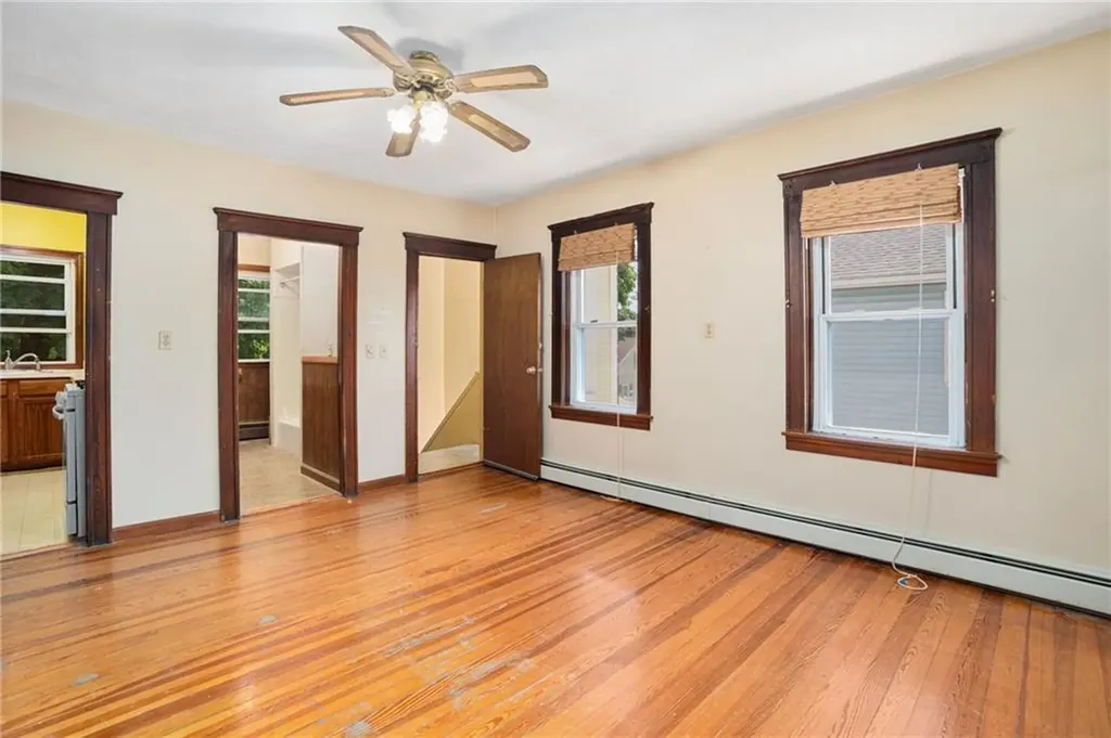 147 Tweed Street Pawtucket RI 02861