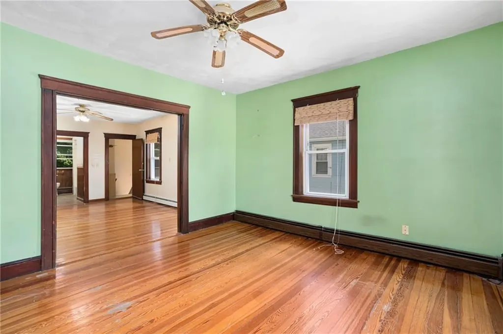 147 Tweed Street Pawtucket RI 02861