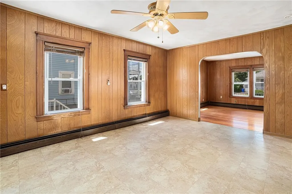 147 Tweed Street Pawtucket RI 02861