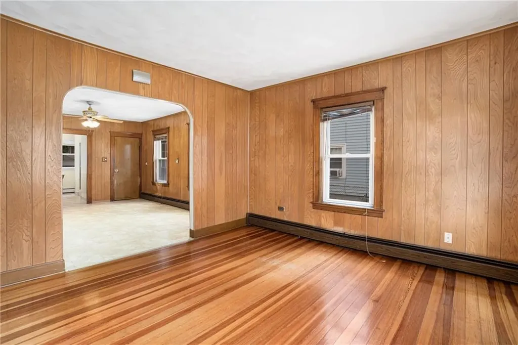 147 Tweed Street Pawtucket RI 02861