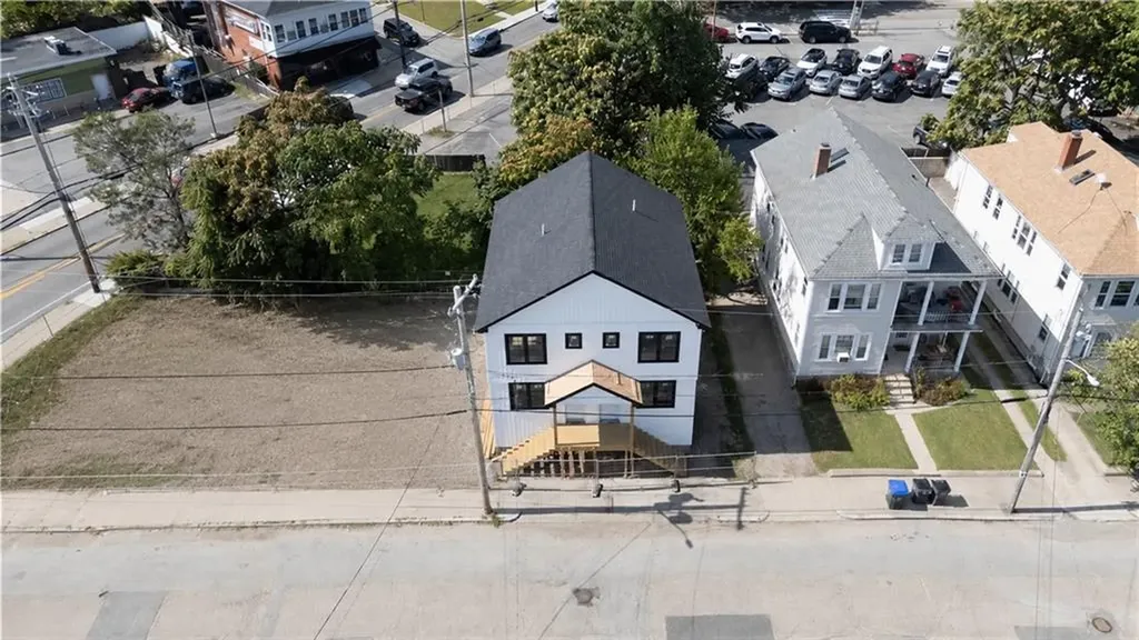 4 Donelson Street Providence RI 02908