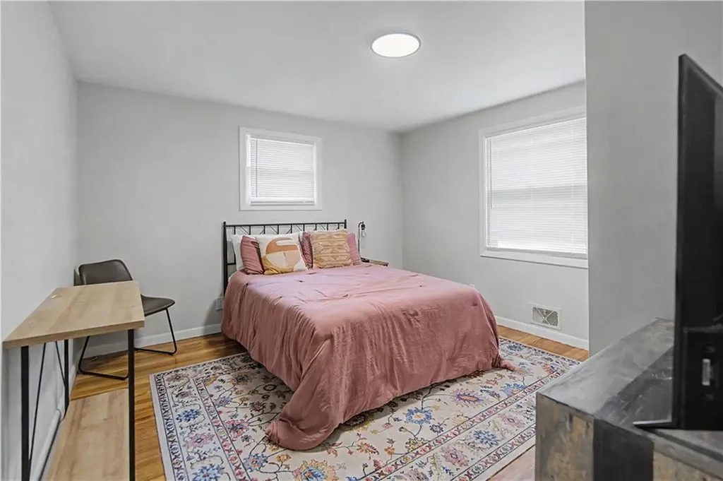 162 Larchmont Road Warwick RI 02886