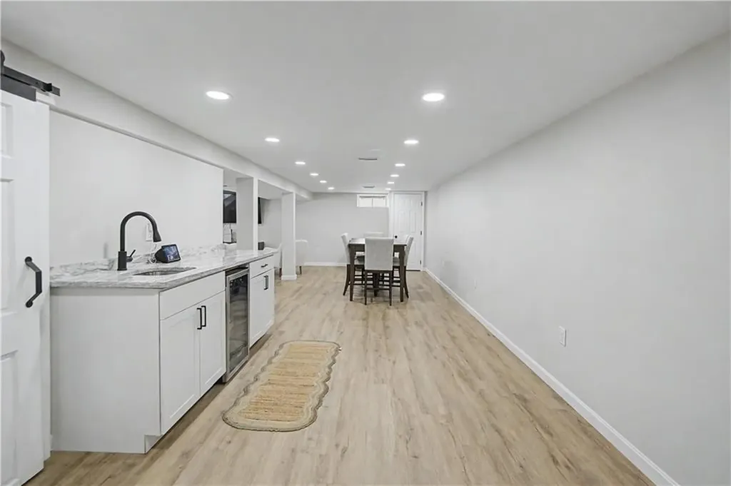 162 Larchmont Road Warwick RI 02886