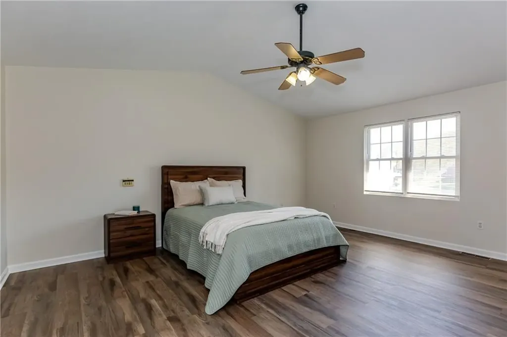 136 Hope Hill Terrace Cranston RI 02921