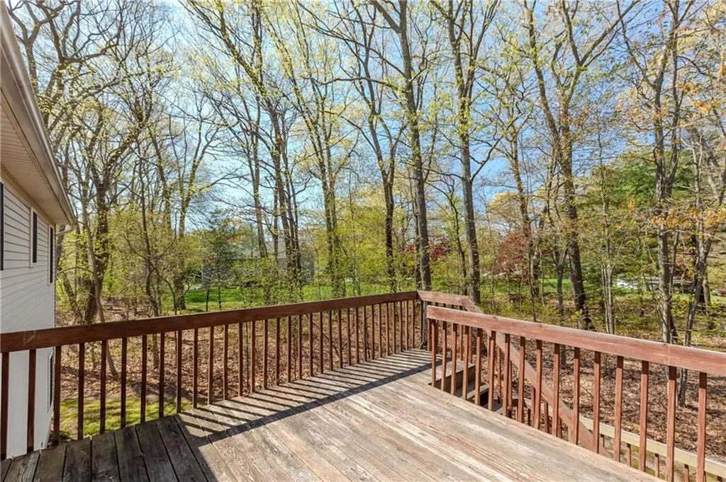 136 Hope Hill Terrace Cranston RI 02921