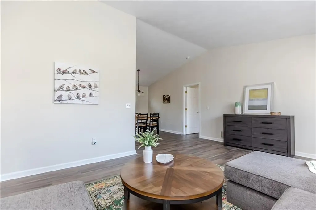 136 Hope Hill Terrace Cranston RI 02921