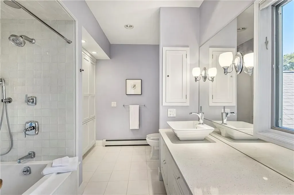 4 Jones Circle Barrington RI 02806