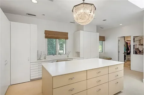 4 Jones Circle Barrington RI 02806