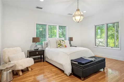 4 Jones Circle Barrington RI 02806