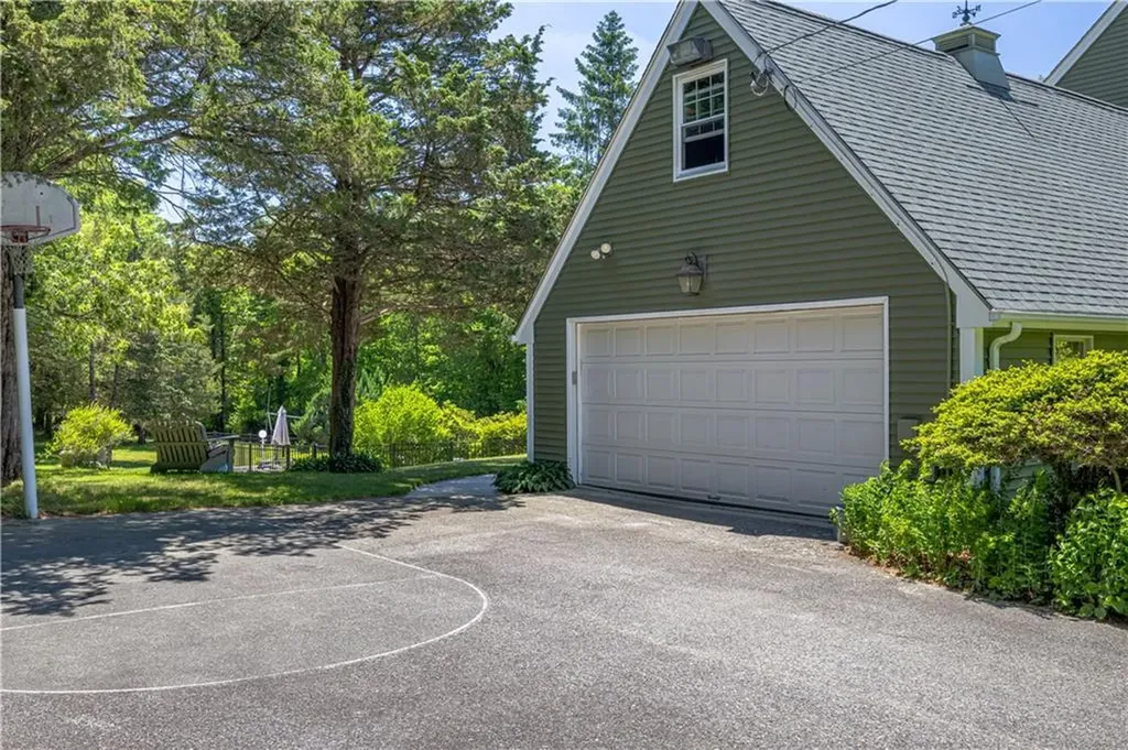 117 South Killingly Road Foster RI 02825