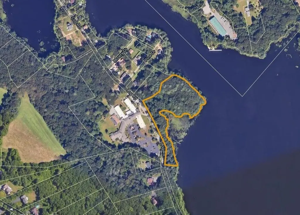 175 Log Road Smithfield RI 02917