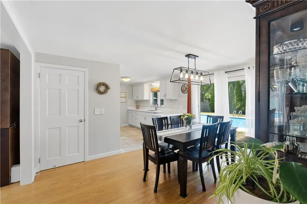 187 Love Lane Warwick RI 02886