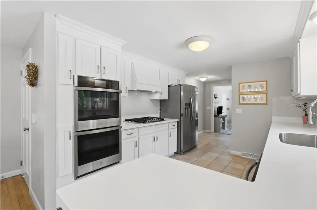 187 Love Lane Warwick RI 02886