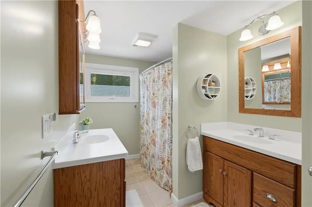 187 Love Lane Warwick RI 02886