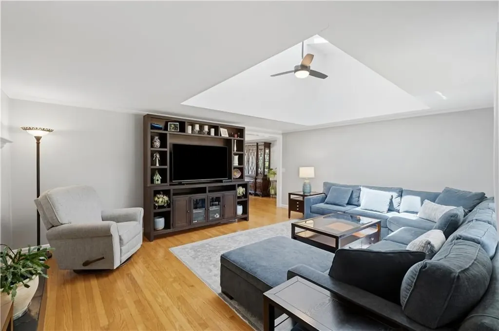 187 Love Lane Warwick RI 02886