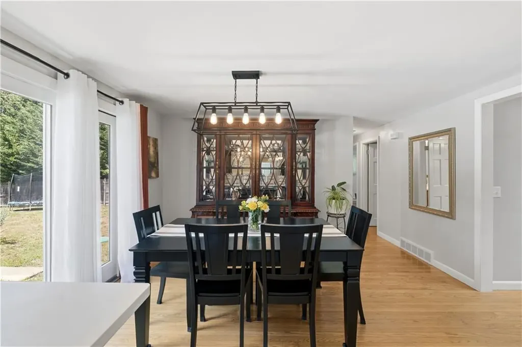 187 Love Lane Warwick RI 02886