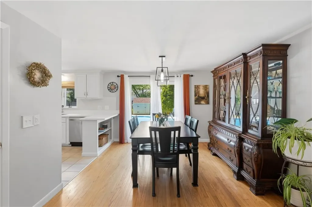 187 Love Lane Warwick RI 02886
