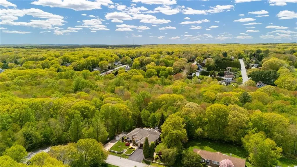 45 Briarbrooke Lane Cranston RI 02921