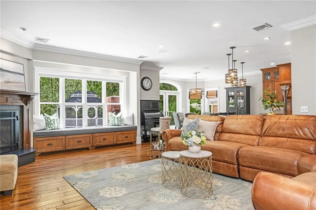 45 Briarbrooke Lane Cranston RI 02921