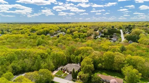 45 Briarbrooke Lane Cranston RI 02921