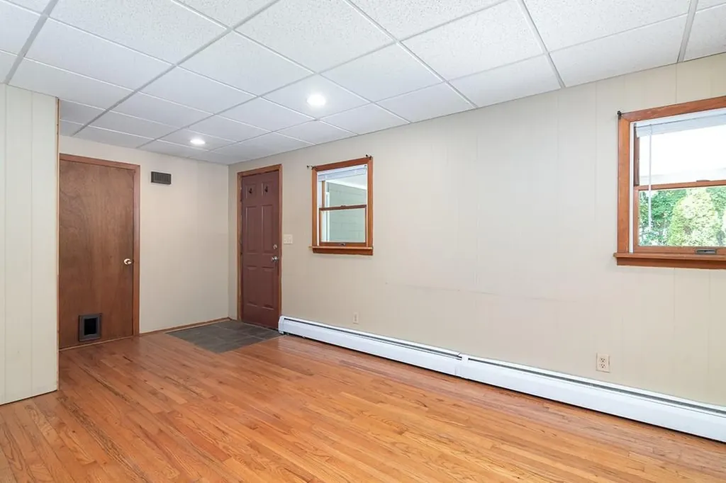 19 Waldron Avenue North Kingstown RI 02852