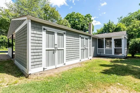 19 Waldron Avenue North Kingstown RI 02852