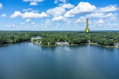 19 Waldron Avenue North Kingstown RI 02852