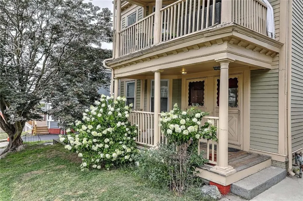 16 Duncan Avenue Providence RI 02906