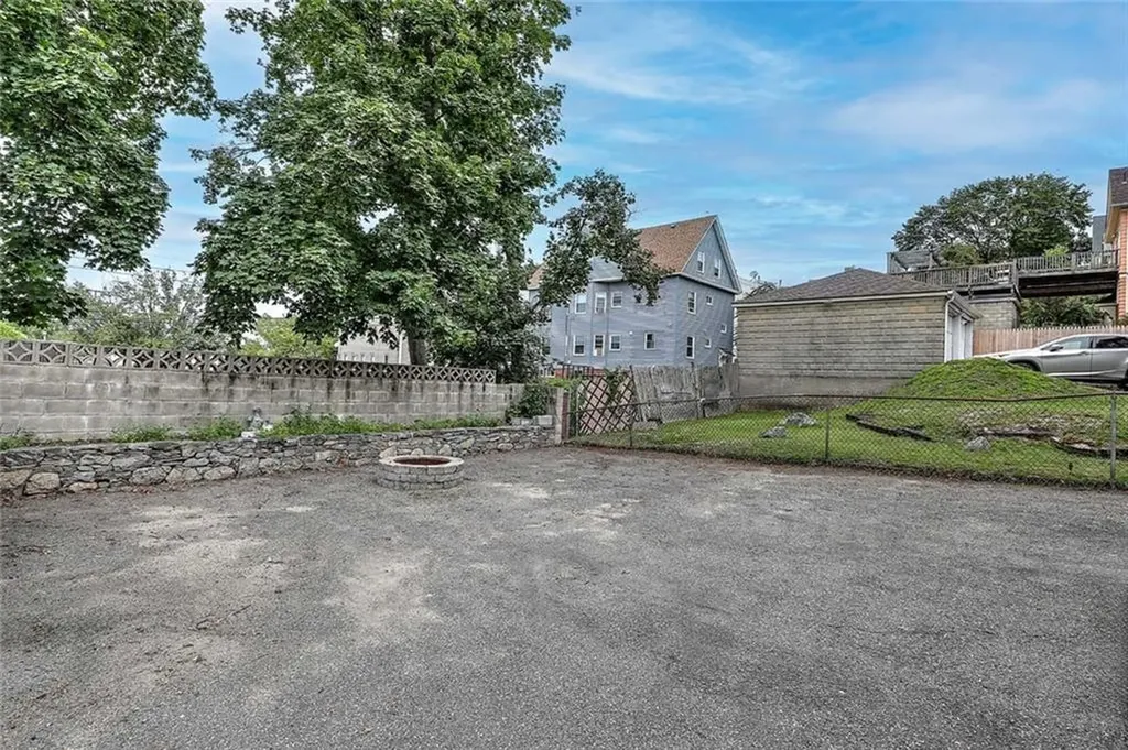 16 Duncan Avenue Providence RI 02906