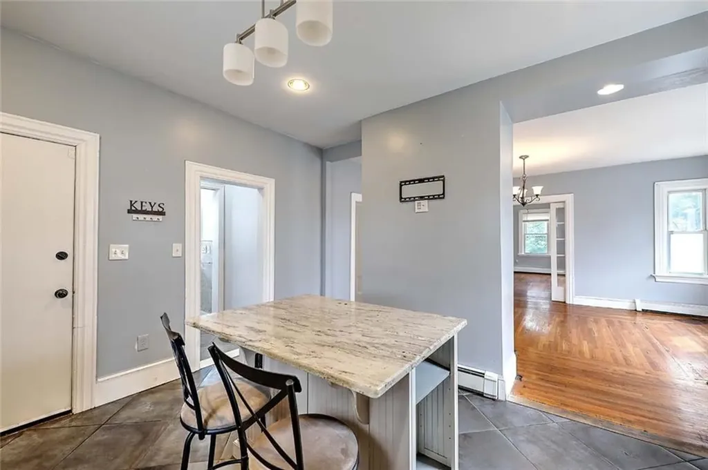 16 Duncan Avenue Providence RI 02906