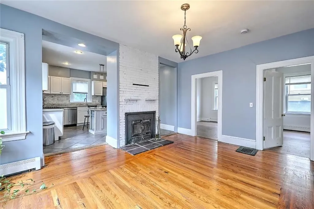 16 Duncan Avenue Providence RI 02906