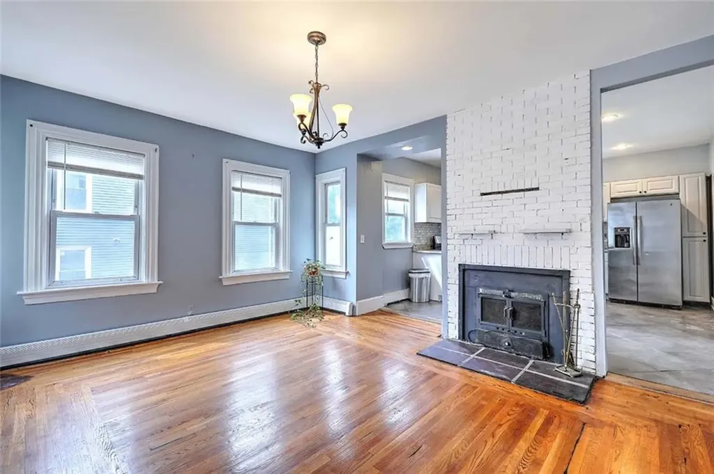 16 Duncan Avenue Providence RI 02906