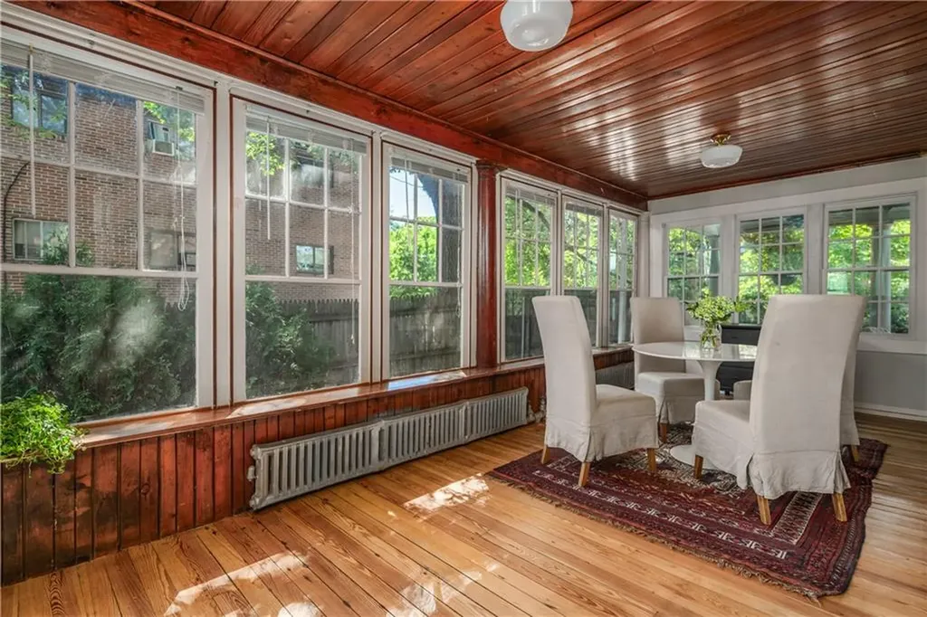 173 Lexington Avenue Providence RI 02907