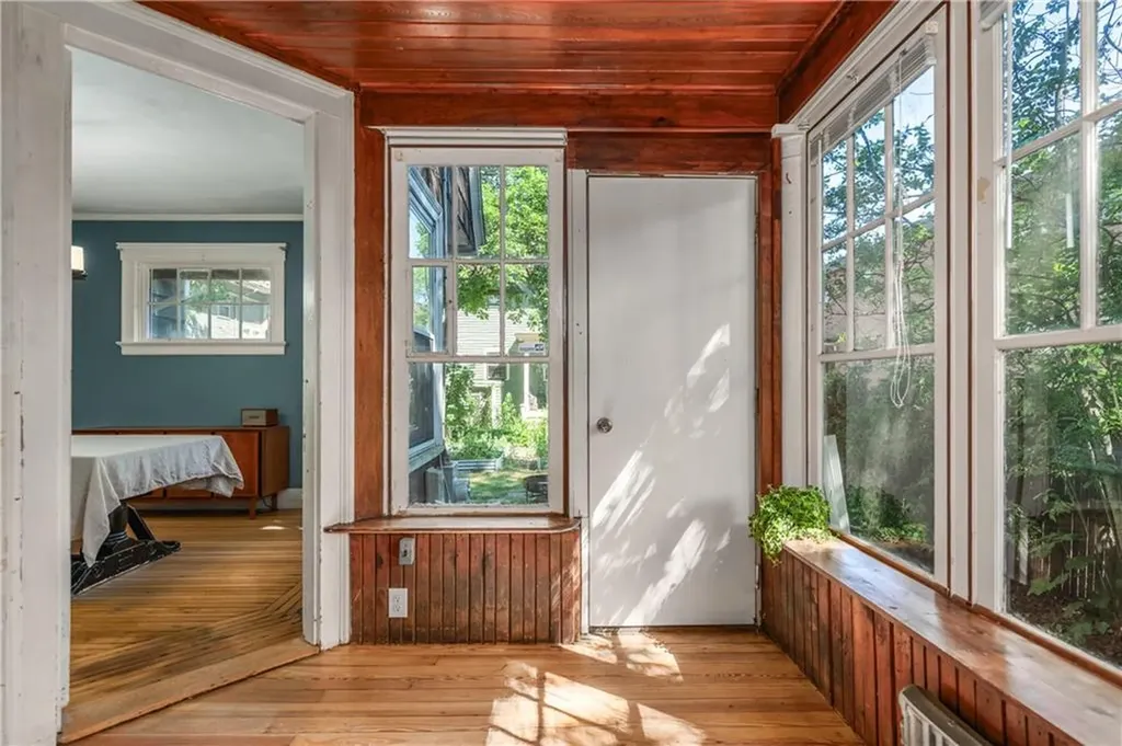 173 Lexington Avenue Providence RI 02907
