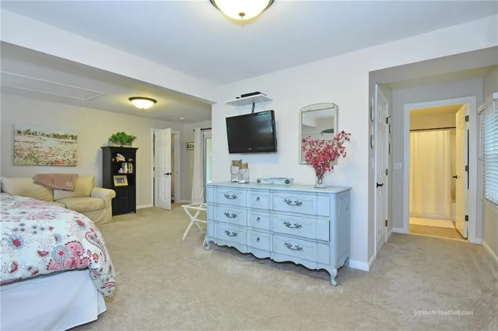 17 Melbourne Drive Narragansett RI 02882